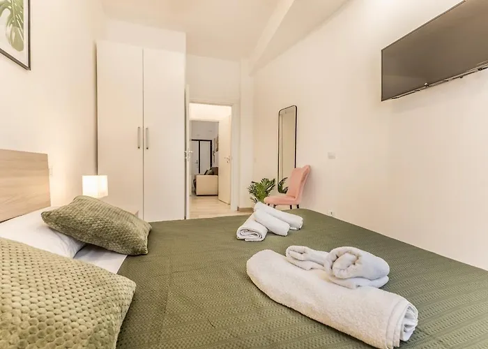Modern Trastevere Base For Your Adventure * רומא